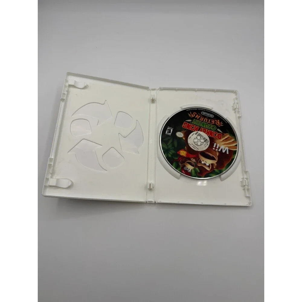 Nintendo Wii Donkey Kong Country Returns  Video Game Rated E Everyone